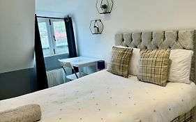 Lovely City Centre Room
